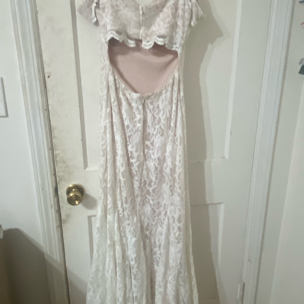 Nightway floor length prom/wedding dress